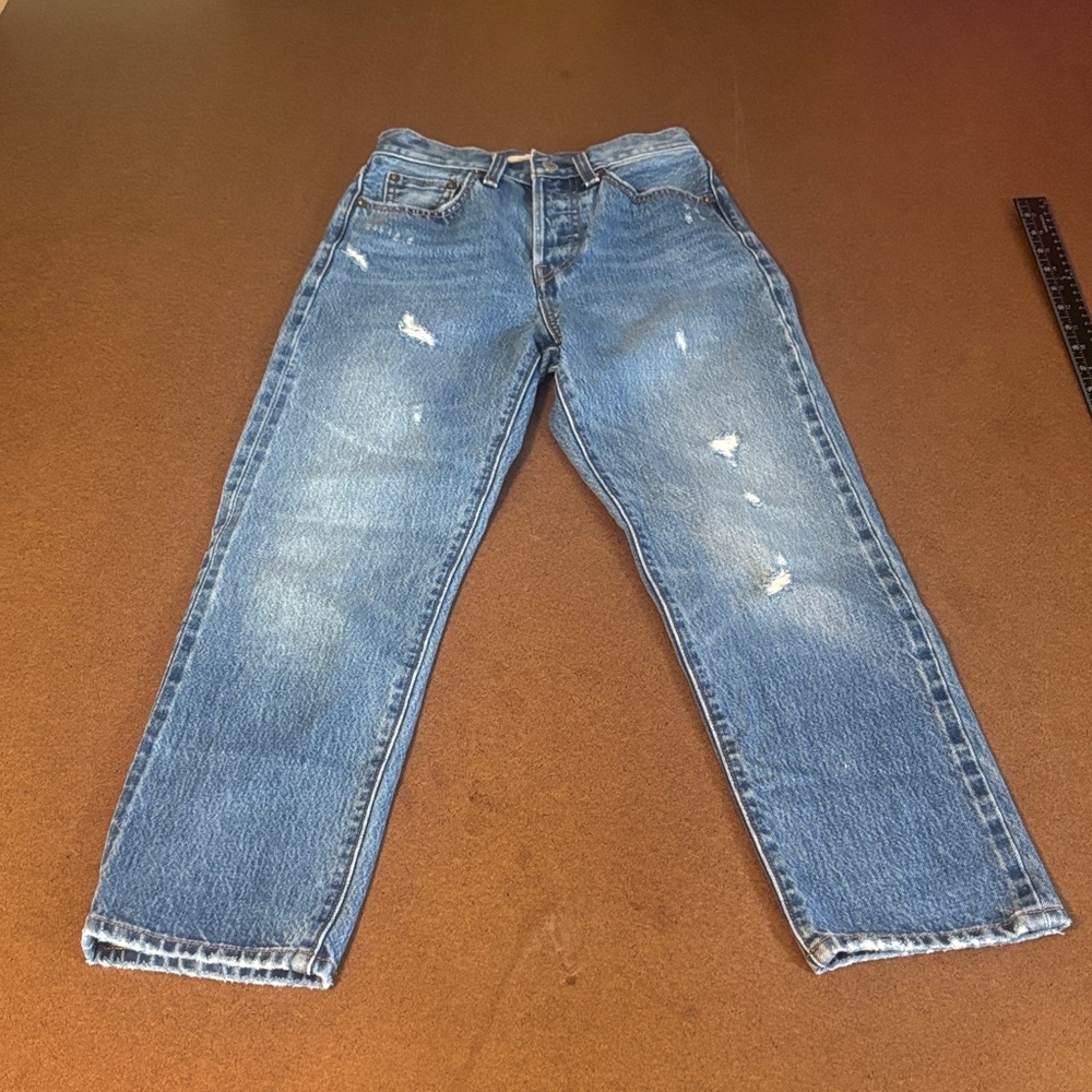 Levi's Wedgie Straight Fit 24” Waist  Denim Jeans in Light Blue distressed front - Picture 2 of 13